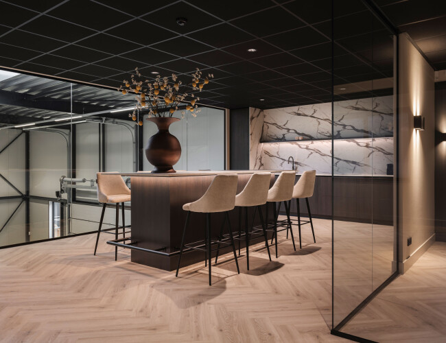 VAU-_z6f4523-interieur-AutoBerends-Uddel-LR-8